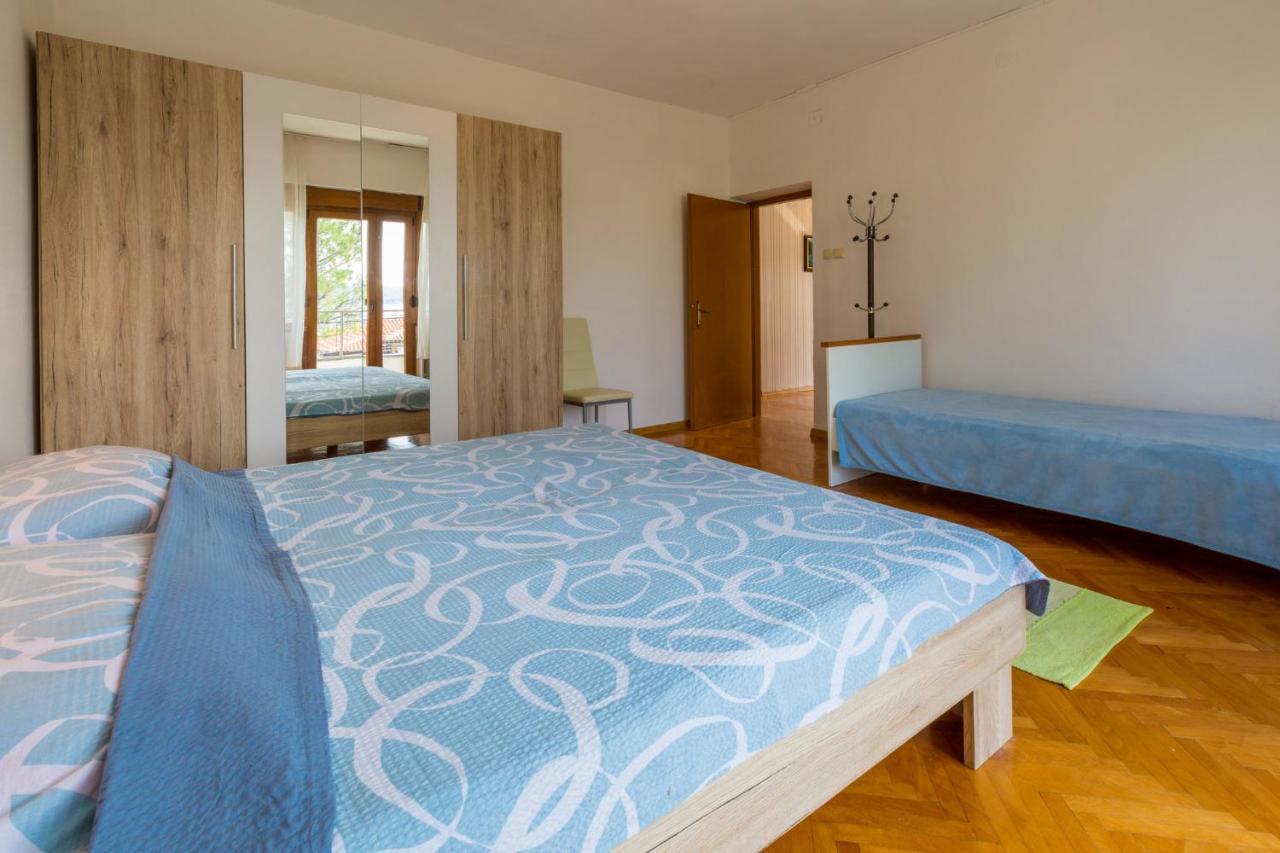 Jasminka Loncaric Apartment Crikvenica Exterior photo